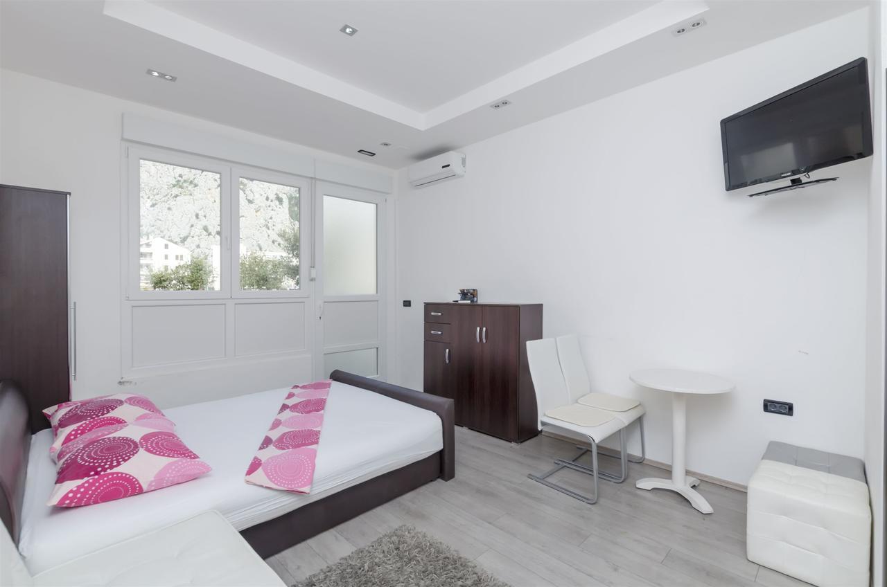 Apartment Antonela Omiš Extérieur photo